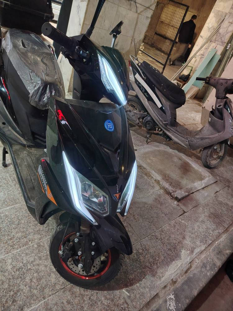 دراجة شحن زيرو شكل الهوندا تجي 4 سرعات 0 كيلو متر سعرها مليون وبيها مجال حك الجيه مكان الكورنيش مجمع الأمراء للاستفسار ***********
