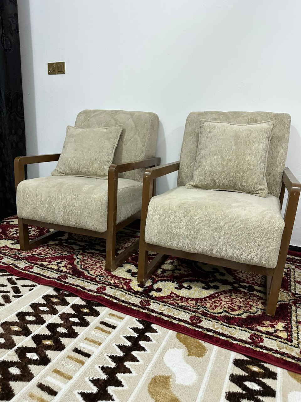 تخم بوهيمي جديد جداً استخدامه اسبوع واحد 
بغداد ***********       (850) الف وبي مجال
