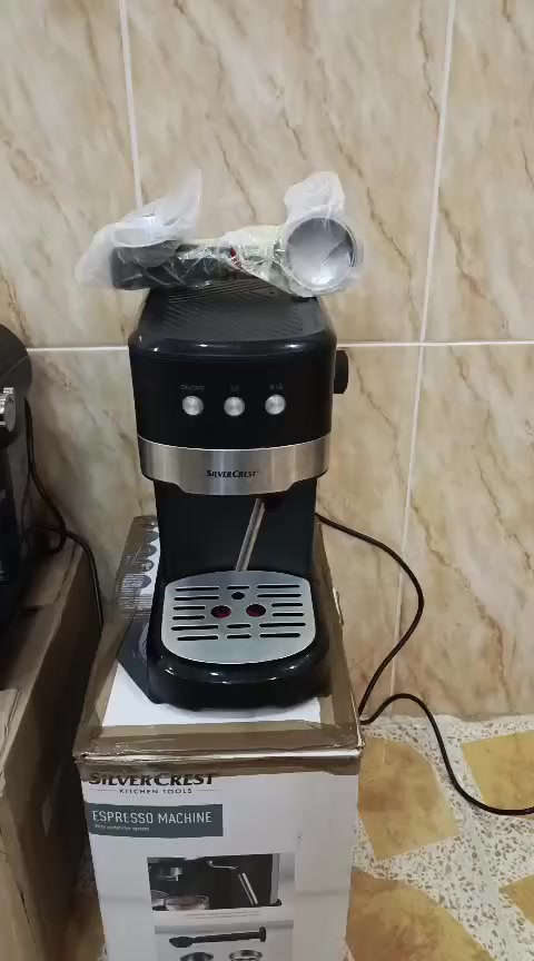 السلام عليكم اخوان محضرات قهوه 
بآلة اوروبي اخو الجديد 👌
كامل ملحقات وشغال💯
السعر 55 الف 
يوجد توصيل كافة المحافظات 🚚


**إذا كنت صاحب هذا الإعلان وتريد حذفه لأي سبب، رجاءا أرسل رسالة إلى الدعم الفني**