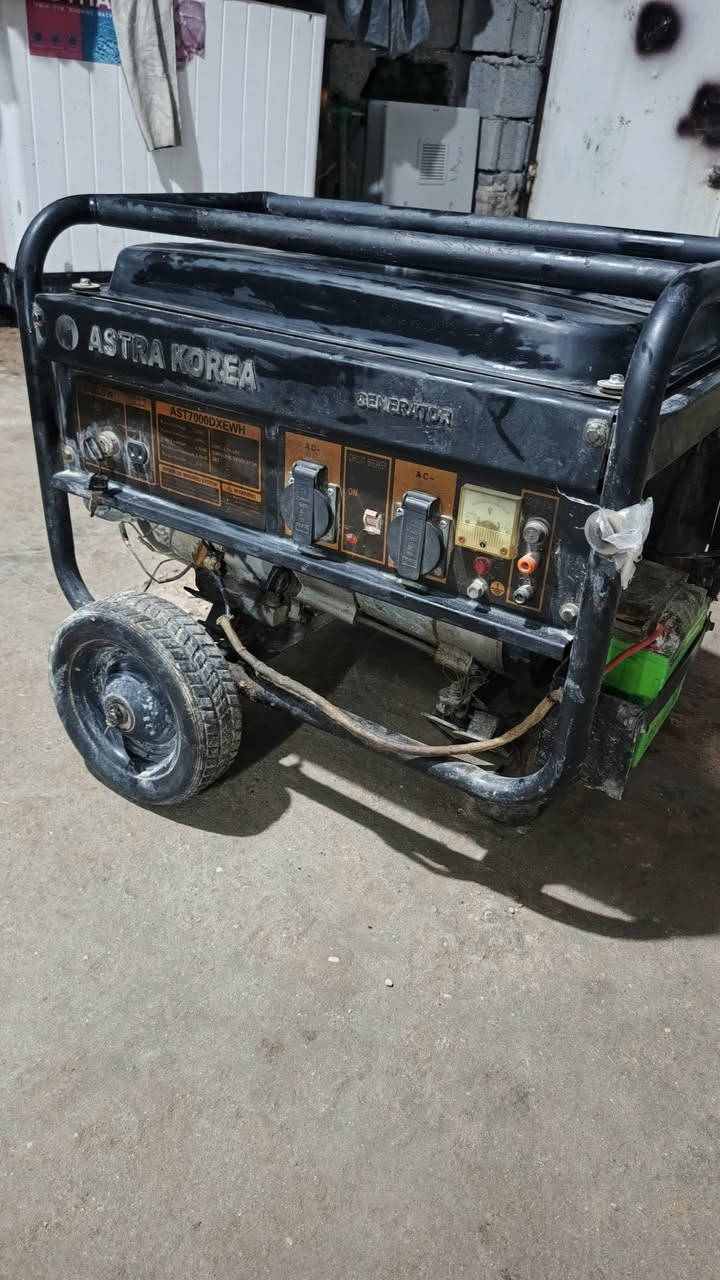 السلام عليكم مولده ١٢ أمبير سعره ١٢٥ مكانه كربلاء للاستفسار ***********
