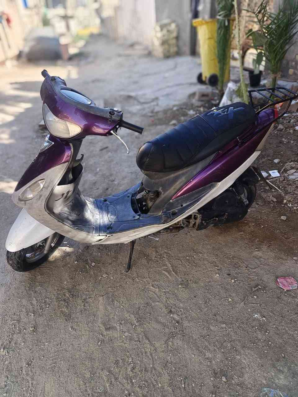 سلام عليكم درجة ماكس منغولي لبيع نضيفه كلشي شغال بيه سلف هندر عوزه باتري مكينه 55 درجة شلعه ومشي مفتوحه ولفات سعرها مناسب 300 مجال قليل مكان ناصريي مركز وشراي ***********يتصل عله رقم مستعجل عليه بيع
