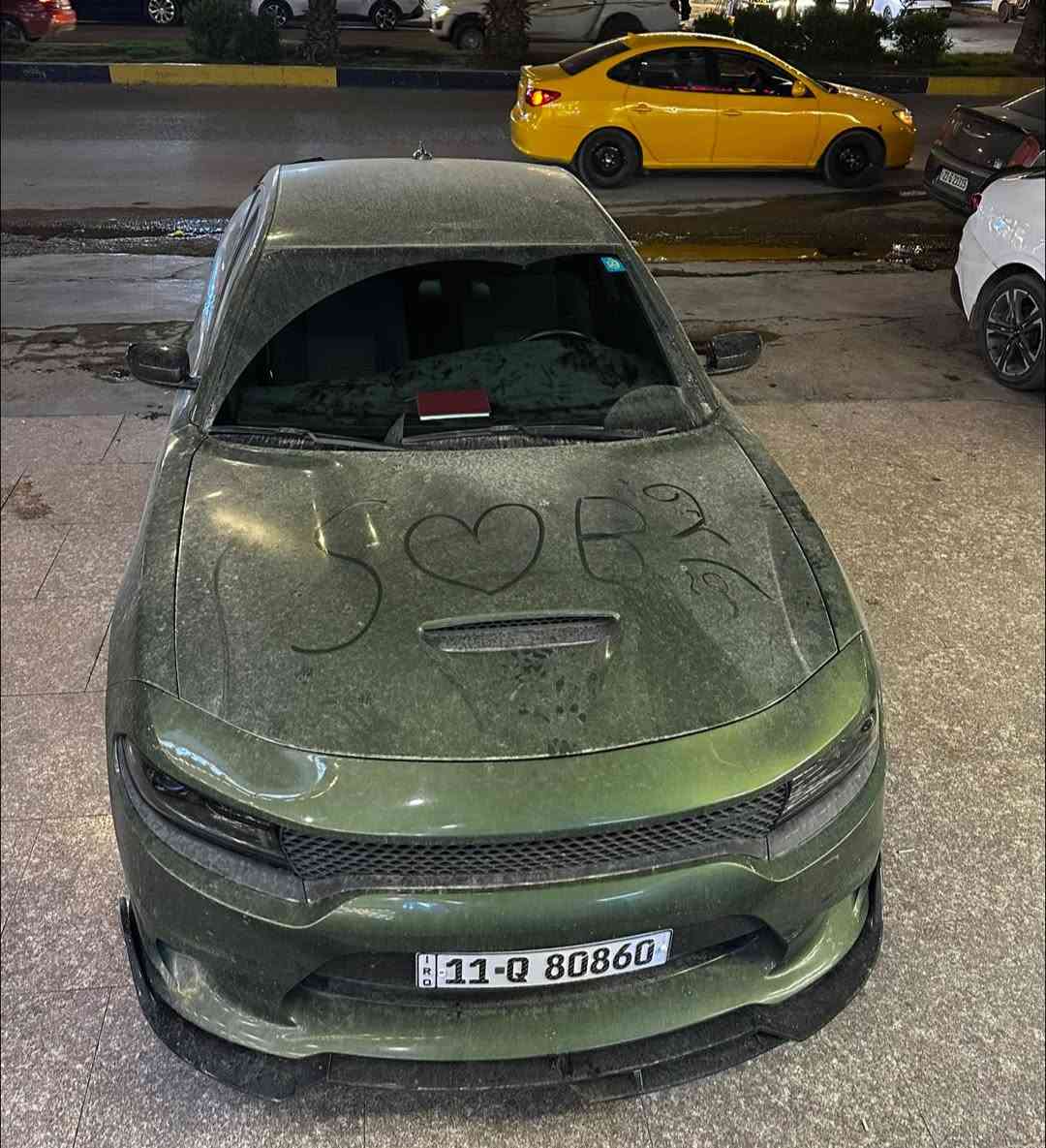 جارجر امريكي موديل 23  رقم بغداد بسمي 
            (الاصدار الاخيرررر)              اللون .  
زيتوني🤍 حجم المحرك 3600حادثه بنيد فقط مواصفات السيارة ..-كامرة خلفية دوارة HD-لايتات زنون وكالة-تشغيل عن بعد -كشنات حضن مع تحكم كهرباء-حساس خلفي- بلوجكترات زنون لد امامي -شاشة iكبيره مع نضام GPS-مري جانبية هيتر مع عاكس الضوء-نضام USB- كامل -تبريد قطعتين-بصمة ابواب -سماعت LplNEاي استفسار الاتصال. متوفر وتس اب 📞***********
