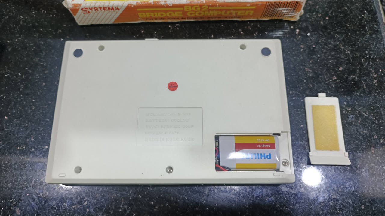 لعبه ورق ريترو باله انكليزية صناعه هونك كونك، بالكارتون تحتاج فقط بطاريه ٩ فولت شغاله شرط الفحص.
30 الف


**إذا كنت صاحب هذا الإعلان وتريد حذفه لأي سبب، رجاءا أرسل رسالة إلى الدعم الفني**