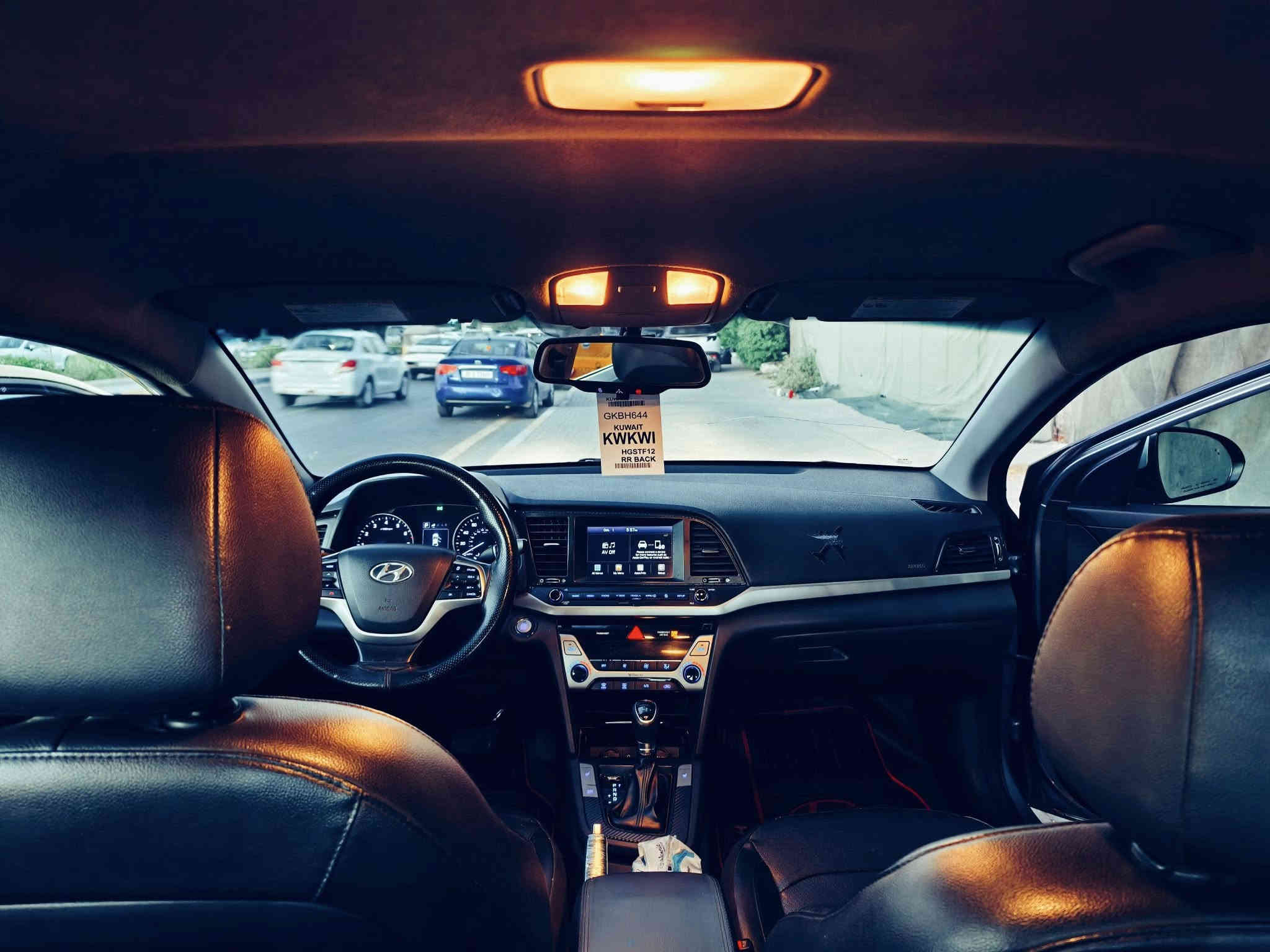 النترا ٢٠١٧ رقم بغداد بأسمي تحويل ثاني يوم هزة جديدة 
وارد امريكي السيارة limited فول عدة الفتحة 

كلين السيارة بدون صبغ بدون تبديل كلها ليبل واحد 

فقط حادثها بارد بنهاية الجاملغ الامامي وموضح بلصور الحادث 

بدون ايرباك بچم كبس وسونار موجود 

بصمة 

كشنات جلد بلادي 

جنطة بصمة 

كشن كهربائي 

نظام ترحيب 

تبريد بيانو 

رادار 

اشاير بلمري 

تحديد مسار 

فول ومعروفة مواصفاتها 

السيارة سعرها ١٤٠ بيها مجال بسيط 

ممشاها ١٠٨ ميل 

 ***********

مكانها البياع
