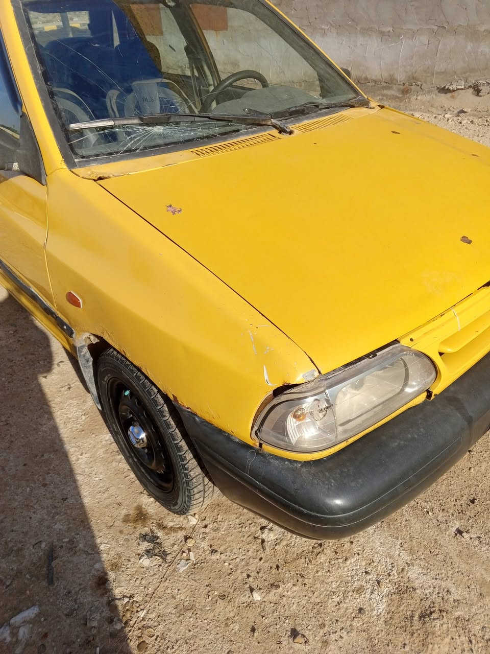 سايبه البيع المكينه كايمه طالبه تجفيت
باقي السياره صافيه ما بيه شي كله جديد من كير ع حداديه كهربايات السياره شوفت عينك نضيفه الرقم السعر 700 *********** 

***********
