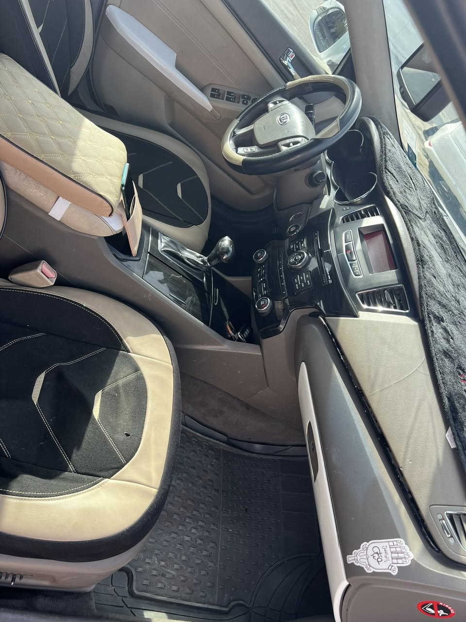 سلام عليكم للبيع  كيا كادنزه مديل( 2011 )سياره متصرف عليها الف تبريد ثلج ❄️ تدفئه صدر امامي خلفي 
تخم تيار كلها جديد السياره فول الفول 
بيها صبغ 3 قطع بدون دواخل 
تحويل مباشر مكاني صلاح الدين 
قضاء بلدٍ الاستفسار اتصل ***********
