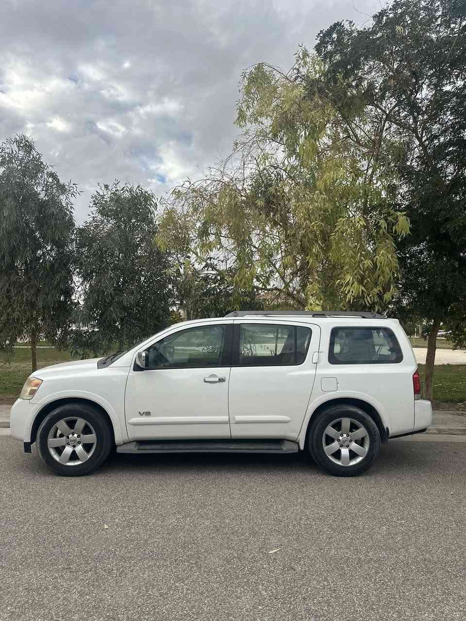 نيسان ارمادا خليجي LE 
موديل 2009 مكفولة
رقم قادسية ومكان السيارة في كربلاء 
للاستفسار ***********
