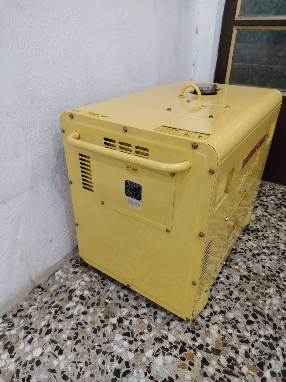 سلام عليكم مولده كاز كاتم كامه 6ونص كيفي 26امبير مولده مشتغله 98 ساعه كلش نضيفه بلاديه ما داخله تصليح على وضع شركه نكره سلف سعر مليون  مكاني بغداد الشعب تواصل ***********
