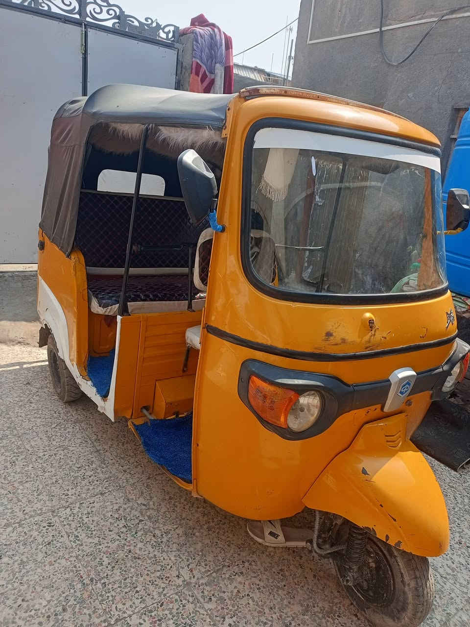 للبيع تكتك بياجو محورة تي في اس اوراق موديل ١٩ السعر ملونين و نص و بيها مجال
البصرة كرمة علي حي الرسالة

للتواصل واتساب ***********
