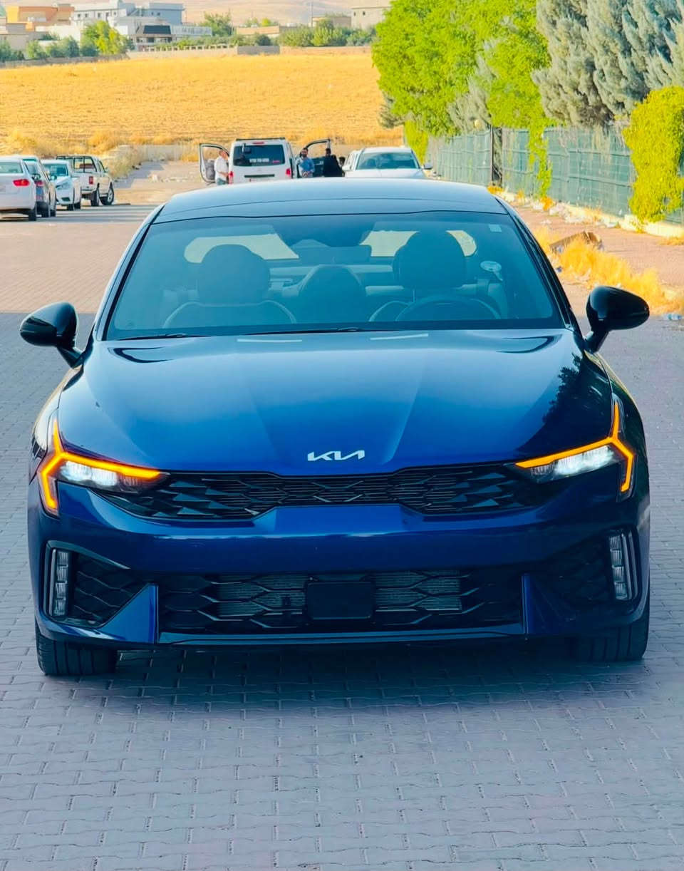 🚗 كيا K5 GTLINE موديل 2025 🚗
فول الفول 1/1💙
حادث بسيط جاملغ امامي و باب صبغ بدون دواخل و ايرباگ فقط  دكمة طاك راجع سستم شركة باقي كلها سليم 
گير و محرك كهربايات حجر صالنصة كلها بلادي 100%
ماشية "29 الف  ميل 
السعر 186 ورقة و بيها مجال 
المواصفات
✔️بانوراما
✔️ كشنات امامي تدفئة
✔️ بصمة + تشغيل عن بعد
✔️داخل جلد  لونين
✔️سماعات BOSE
✔️ كرسي سايق كهربائي
✔️ شحن وايرلس
✔️ رادارات أمانية وجانبية
✔️ أوتو بريك
✔️ LED أمامي وخلفي
✔️ شاشة كبيرة
✔️ ويل كب GTLINE
✔️ هندبريك دكمة
✔️ Drive Mode
✔️ مكينة 2500GDI
✔️ حساسات
✔️ ومواصفات إضافية كثيرة
سيارة دخول جديد و رقم كاتي تترقم شمالي (اربيل/دهوك/سليماني)
عنوان 📍عقرة
رقم تلفون و واتساب☎️
***********
