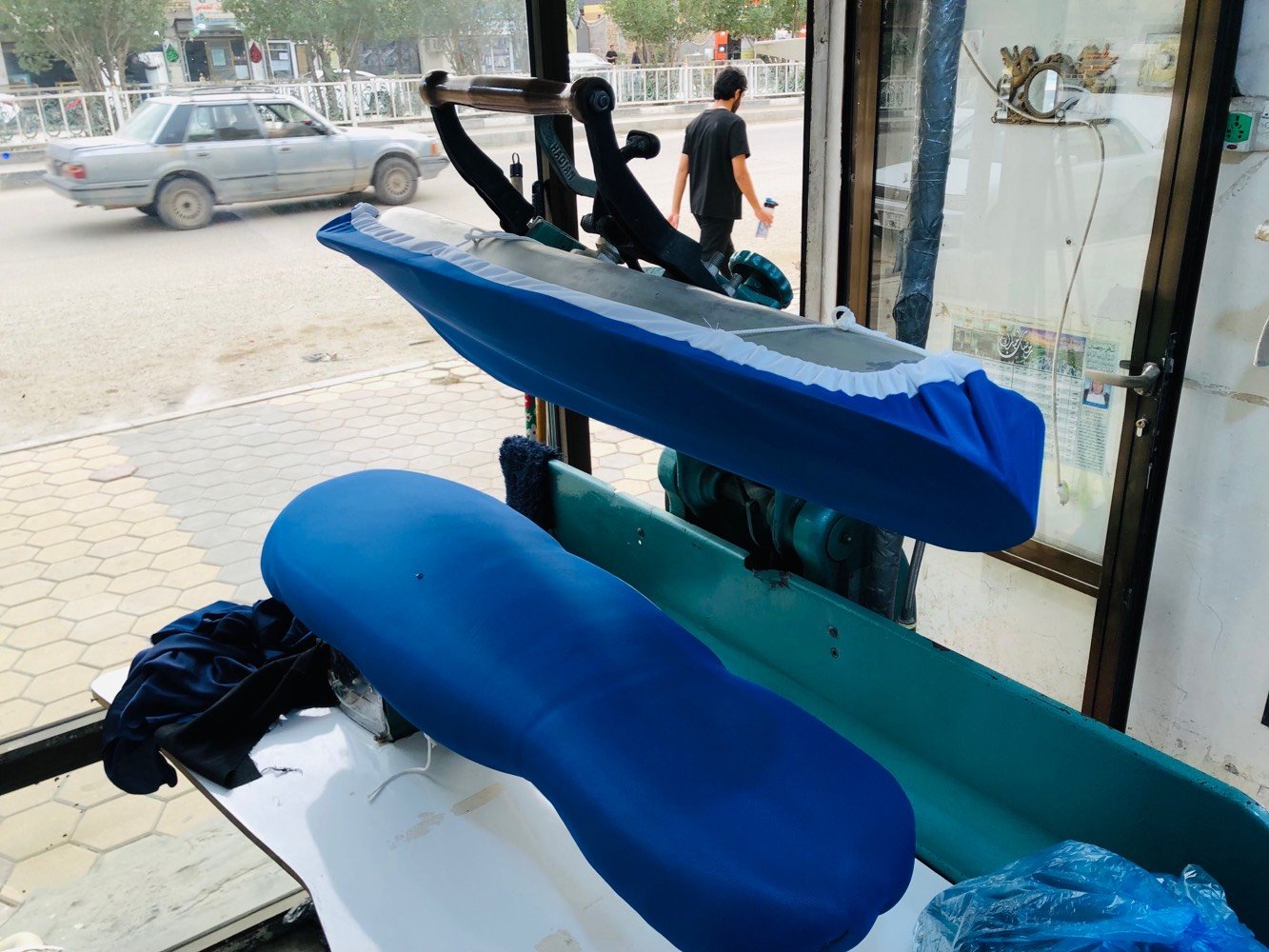 #للبيع 
السلام عليكم 
مكوى بخاري ( لوندري ) الحجم الكبير فول اوتماتيك غاز كهرباء ..
مكينه امريكي / بولر صناعة الحلة فول اوتماتيك بنل تحكم جوزات ذكية  ..
مخير بين تاجير المحل إيجار ١٥٠ الف او نقل لغير مكان !!

أتصل وبالخدمة ..
المكان : ذي قار / الناصرية / حي الشهداء 

***********
ما هو سعر الماكينة المطلوب؟: 
4,500,000
أين يقع مكان البيع؟: 
الناصريه/ حي الشهداء 
هل تتوفر خدمات توصيل أو شحن؟: 
لا
ما هي حالة الماكينة وهل تحتاج إلى صيانة؟: 
تعمل بشكل جيد 
هل هناك إمكانية للتفاوض في السعر أو تبادل؟: 
السعر قابل للتفاوض ..