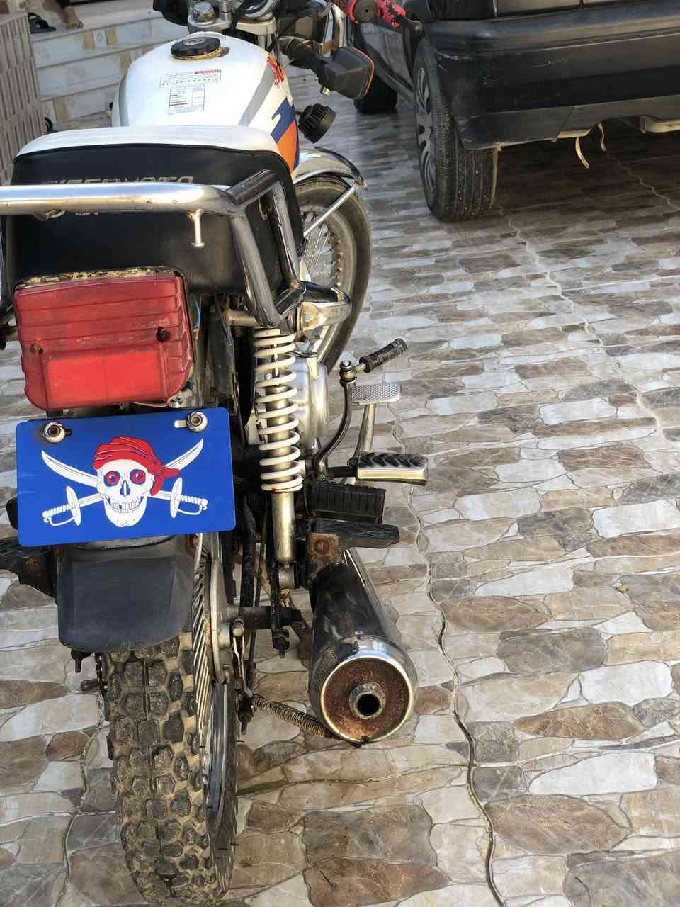 ماطور تايكر سخت ٢٠
ماطور كهربائياتو شغاله مكينه ما مفتوحه بي منفيس 
والباقي كدام العين 
ماكني حي القاهره 
واتساب فقط ***********
ما متواجد عل فيس
السعر 460
