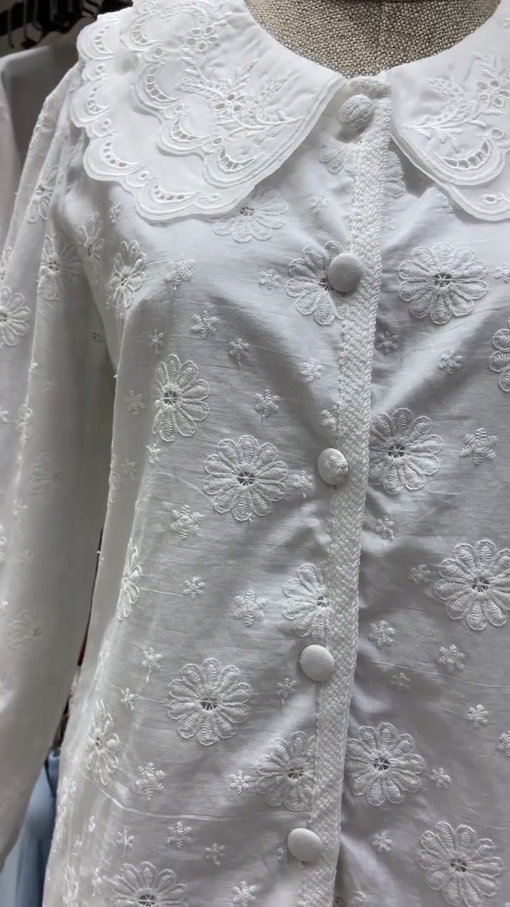 chic✨كل يوم فرصه لاطلاله جديده 👗
​قميص كيبور كوالتي عالي وشكل مميز
​متوفر بـ 4 الوان مميزه
​(ابيض-اسود-بيجي-وردي)
​القياسات فري سايز
توصيل بسمايه و جميع المحافظات خلال 24 ساعه🛵


**إذا كنت صاحب هذا الإعلان وتريد حذفه لأي سبب، رجاءا أرسل رسالة إلى الدعم الفني**