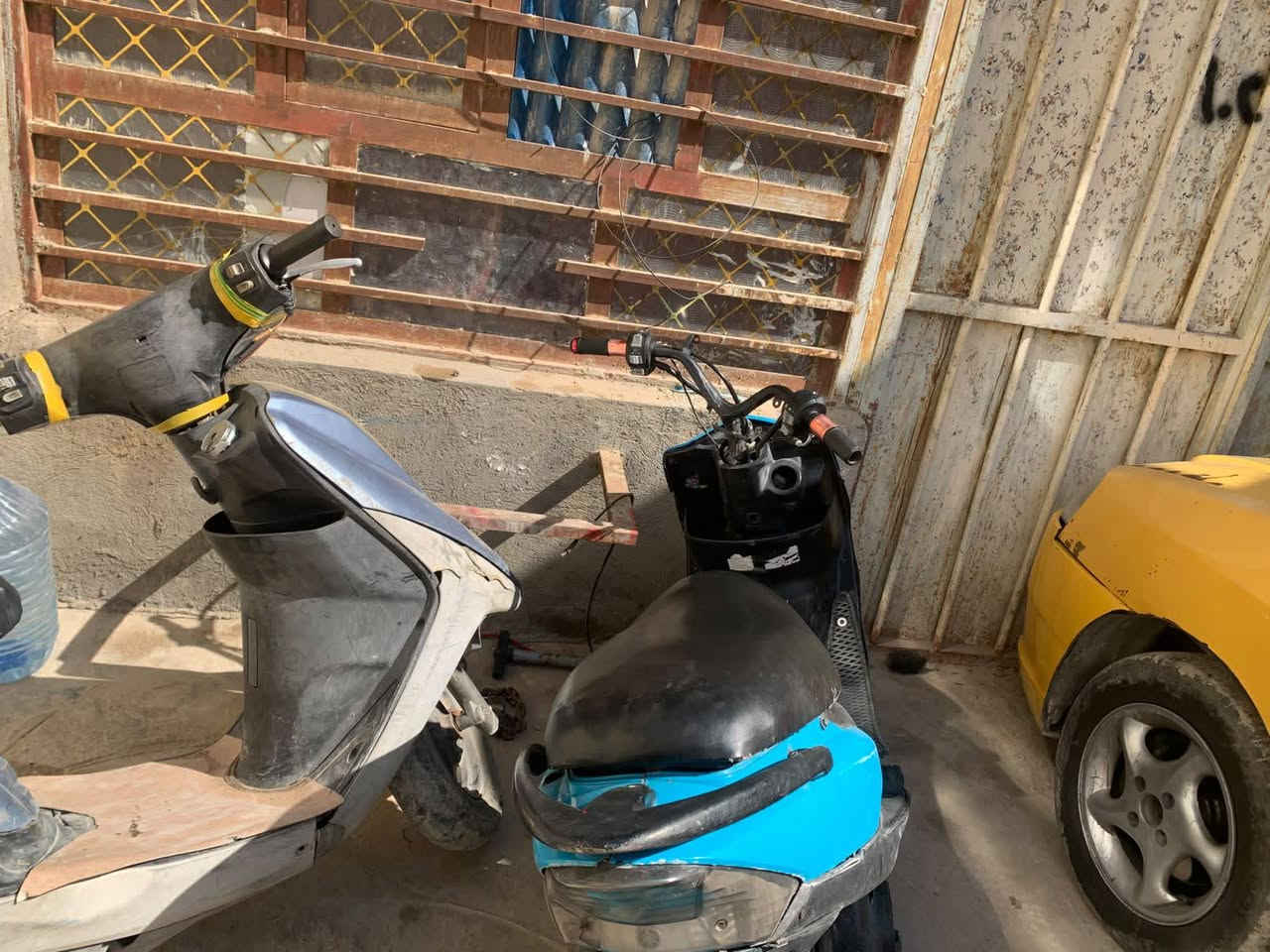 سلام عليكم  شباب دراجه ماكس مال لعب لبيع دراجه  محركه  ما بيه شي بس كاطعه ناريه لبيع ٣٠٠ بيه مجال  مكاني يم جزيره بغداد السياحية  رقمي ***********
