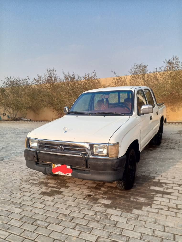 السلام عليكم للبيع تيوته جمره موديل 2001 رقم بصره مشروع وطني بسمي  سيارة نظيفة مكينه وكير حداديه   كهربائية كلها جاهزه  داخل احمر سيارة مال جناي  رقم الهاتف *********** مكان السيارة البصرة البصرة, العراق
