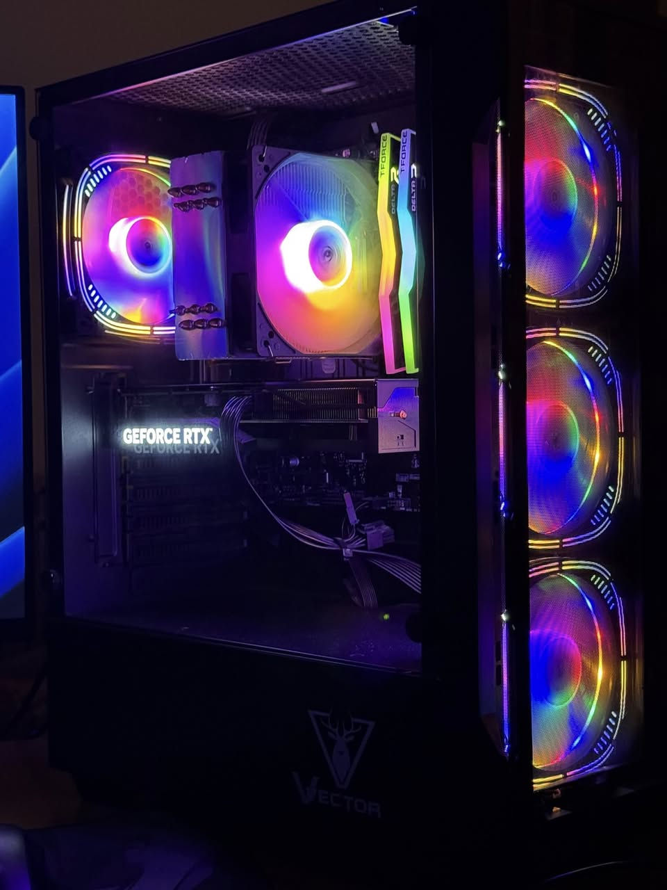 السلام عليكم شبابنة الطيبة
pc للبيع 
cpu:i5 13400f
gpu: 4060ti gaming oc 
CPU cooler:غازي حجم كبير 12 بوري
ram: 16g 3600hz rgp
m.b: B760 M-p pro msi 
m.2: Lexar 1TB
hdd: 1TB
p.s:800w fsp Hydro pro Bronzen
ceas:vector 4 fan rgp
windows 11 pro اصلي 
بلاضافة الئ كيبورد ريدراكون اصلي بلو سوج كامل 100%
وموس هم براند معروف بس ماذكرة 😂
كل القطع جدد وبراندات معروفة وع الفحص
المكان: بغداد حي الجامعة
للاتصال او الاستفسار/ ***********
السعر/1250 وبيها مجال بسيط جدا
