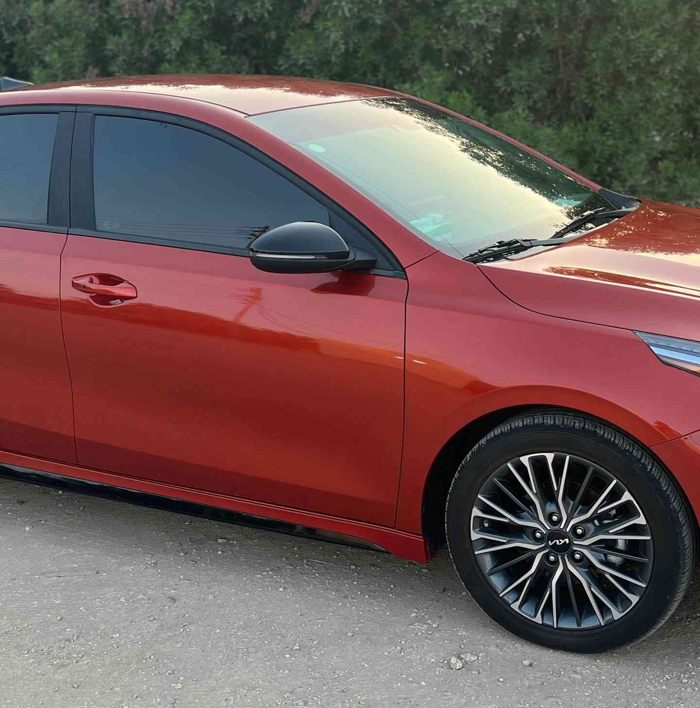 كيا فورتي 2024 جي تي لاين 
 لون 🍑مشمشي مميز  🍑
محرك 2000 دوش … عداد 22 الف فقط 
رقم بغداد حرة … المكان ذي قار
__________________________________
✅المواصفات : 
✅بصمة تشغيل مع بصمة ابواب وبصمة جنطة  
✅تشغيل عن بعد  + فتح جنطة ذكي عند الاقتراب
✅ سايد بريك دكمه + اوتو هولد 
✅رادارات 360 ( امامي + خلفي جانبي يمين ويسار  ) 
✅توقف امامي + خلفي ذاتي 
✅اشارة بالمري + نقطة عمياء
✅قيادة ذاتية  + كروز تثبيت السرعة + تحديد المسار 

✅كشنات جلد مع بصمة GT line مع تطريز 
✅ستيرن رياضي حرف (D) مختوم Gt line
✅لايت لد  مع لد نهاري / بك لايت لد مميز 
✅اضواء ترحيب عند الاقتراب
✅تبريد بيانو تحكم مواسم 

 👈ثلاث وضعيات قيادة (نورمل + سمارت + سبورت)
👈شاشة كبيرة  10 انج + GPS+ بوصله + كامره خلفية دواره 
ضرر خلفي بسيط بدون  ايرباك سستم بلاد 
بچم  كبس شركة صفحتين سليم بدون تبديل بدون صبغ فقط حافة الجنطة اسفل الرقم
للتواصل :
واتساب او اتصال ***********
اتصال فقط ***********
