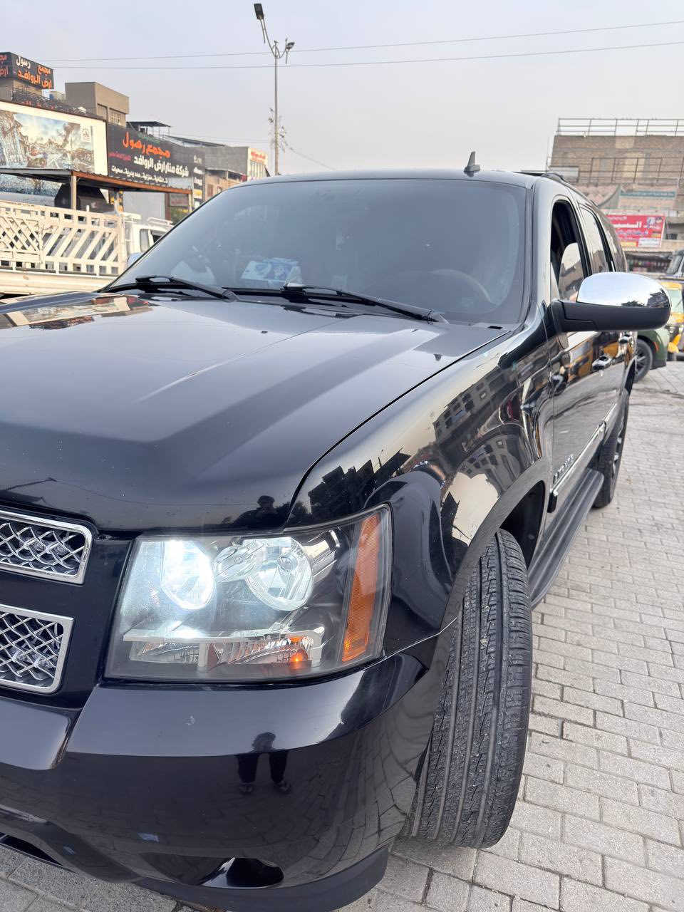 السلام عليكم 
جديد جديد جديد 
للبيع تاهو 2008 ادوات LTZ فول مواصفات 
مكفولة من الكص ومن السرقة 

مكفولة كير ومكينه واكسل 
المواصفات 
كشنات جلد 
كشنات كهربائي 
شاشة بل دشبول 
شاشة بل قماره  
كامره خلفية  
ويل كب  
مري شفط 
حساسات مرايه 
حساسات خلفية 
كامرة خلفية 

معروفه مواصفات LTZ 
بيها اهواي مواصفات 
السعر 115 وبيها مجال 
العنوان بغداد 
الهاتف ***********
