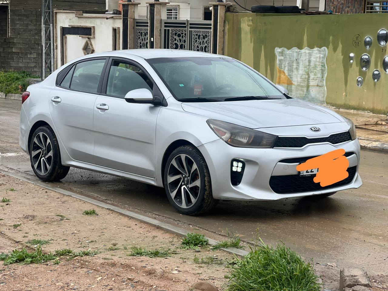 مكلف بالنشر 
كيا ريو 2019 امريكي 
رقم اربيل دولي تحويل مباشر
كير محرك مكفول
تبريد ثلج مكفول 
طخم وضع شركة
مواصفاته معروفه 

توماتيك
جامات كهرب
ثلاث انظمة قيادة

محرك 1600 
ماشية :  115 الف
ضررها بامريكا :
دعامية والداير معدل عالبارد
السياره حلوه وجاهزه 
السعر 125$ 
العنوان الموصل /حي الشيماء 
هاتف : ‭0771 596 0727
