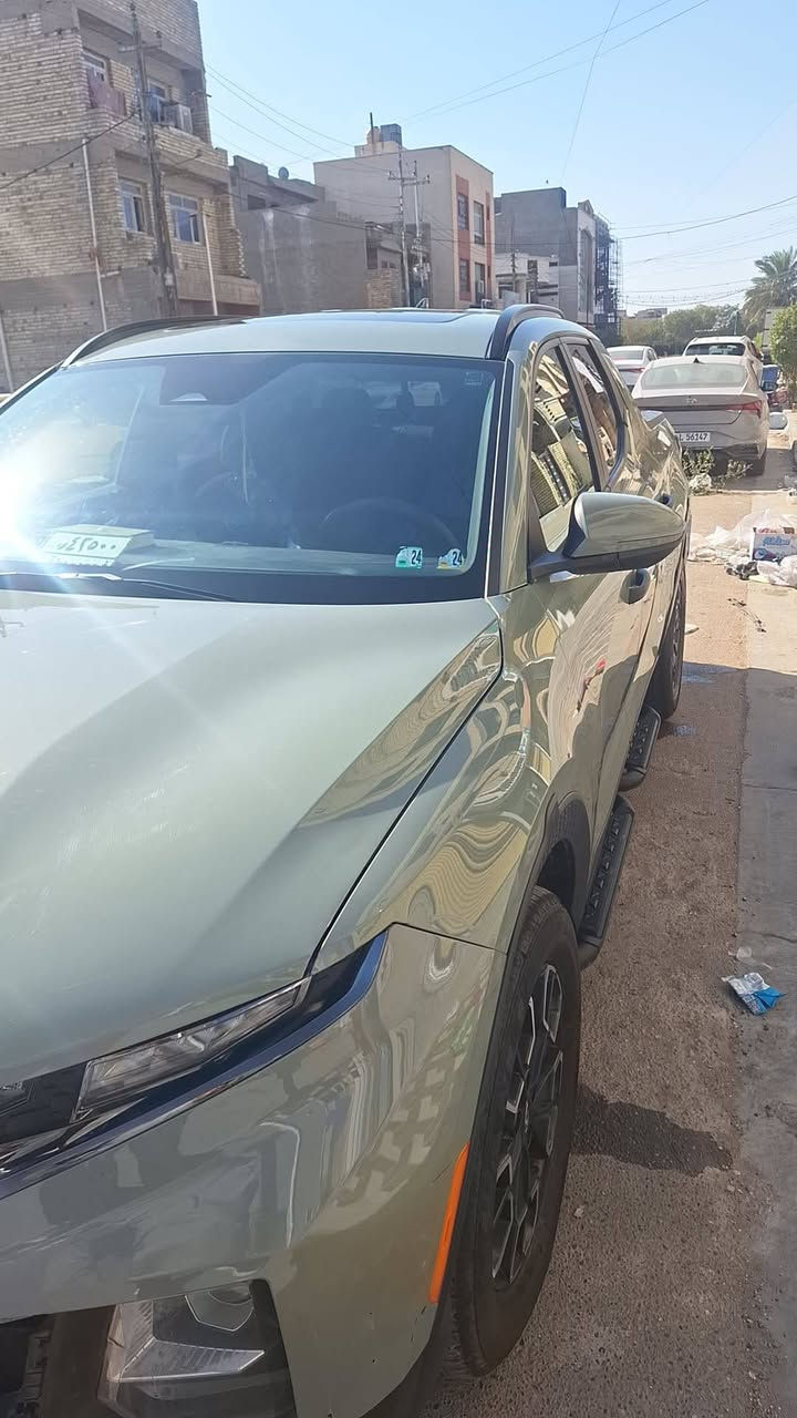 السلام عليكم شباب للبيع هيونداي_سانتا كروز 2022 (مواصفات HTRAC)وارد امريكي
معروفة مواصفات HTRAC

السياره   فحص موقت و جاهزه 

سعة المحرك : 2.5

 نظام الدفع : كلي HTRAC

ناقل الحركة : اوتوماتيك 8 سرعات

الوقود المستخدم : بنزين

حادث السياره : جاملغ يسره وطخه بل البنيد

حاله الايرباك : سليم بدون ايرباك

سعر السياره : 190$ و بيه مجال بسيط

#مواصفات

بصمة تشغيل عن بعد 

فتحة سقف

رادارات 

قيادة ذاتية

توقف ذاتي 

كشنات تدفه ‏                                              

كشنات كهرباء 

مري هيتر / رادار / كاميرا

دفع رباعي  نضام جبلي وثلجي وترابي اوتوهولد . 

ويل كروم 19 احلى شكل

ايوكس وبلوتوث و USB يعمل

مApple CarPlay / Android Auto

دخول ذكي نظام 

حاجب ليد

حماية بودي / 3 مكان خزن

نقطه عمياء

مراة تعتيم

اشاراة بالمراياة الجانبيه                                   

 فول تحكم ستيرن                                    

كير أوتو + عادي + شفرات ستيرن

اوتو بريك +بريك بصمة

شاشة كبيره

نضام قيادة + سبورت + نورمل + سمارت

مثبت سرعة

تحديد المسار 

دمامات صوت بالدشبول وبالصندوق 

رادار الخطوط البيضاء 

شحن اللاسلكي

‏شاشة إلكترونية

الخريطة

‏AUTO HOLD

مصابيح خلفية LED

للاتصال ***********
