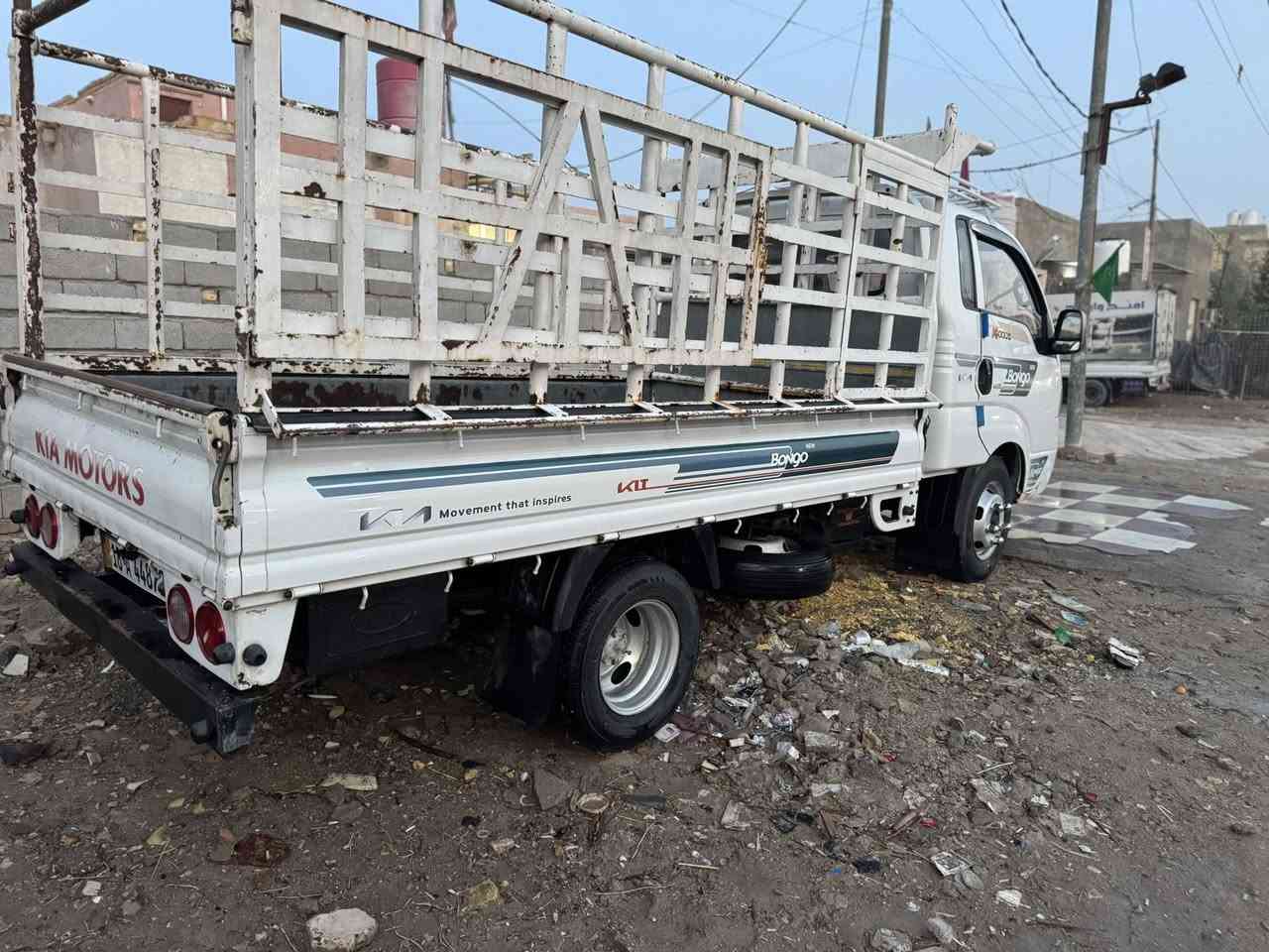 السلام عليكم كيا فحل مفتوح رقم بابل انكليزي هزه وسنويه بسمي جديده سياره جاهزه على اخر حبايه كير محرك اكسل كله جديد تايرات محور ١٤ مكاني ناصريه مركز سعر ١٤٢ ***********
