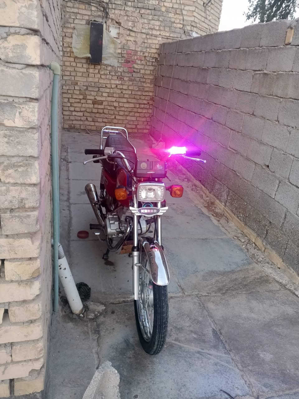 سلام عليكم دراجه يراني للبيع سكنر جديده 2025مكاني قلعه سكر ***********
