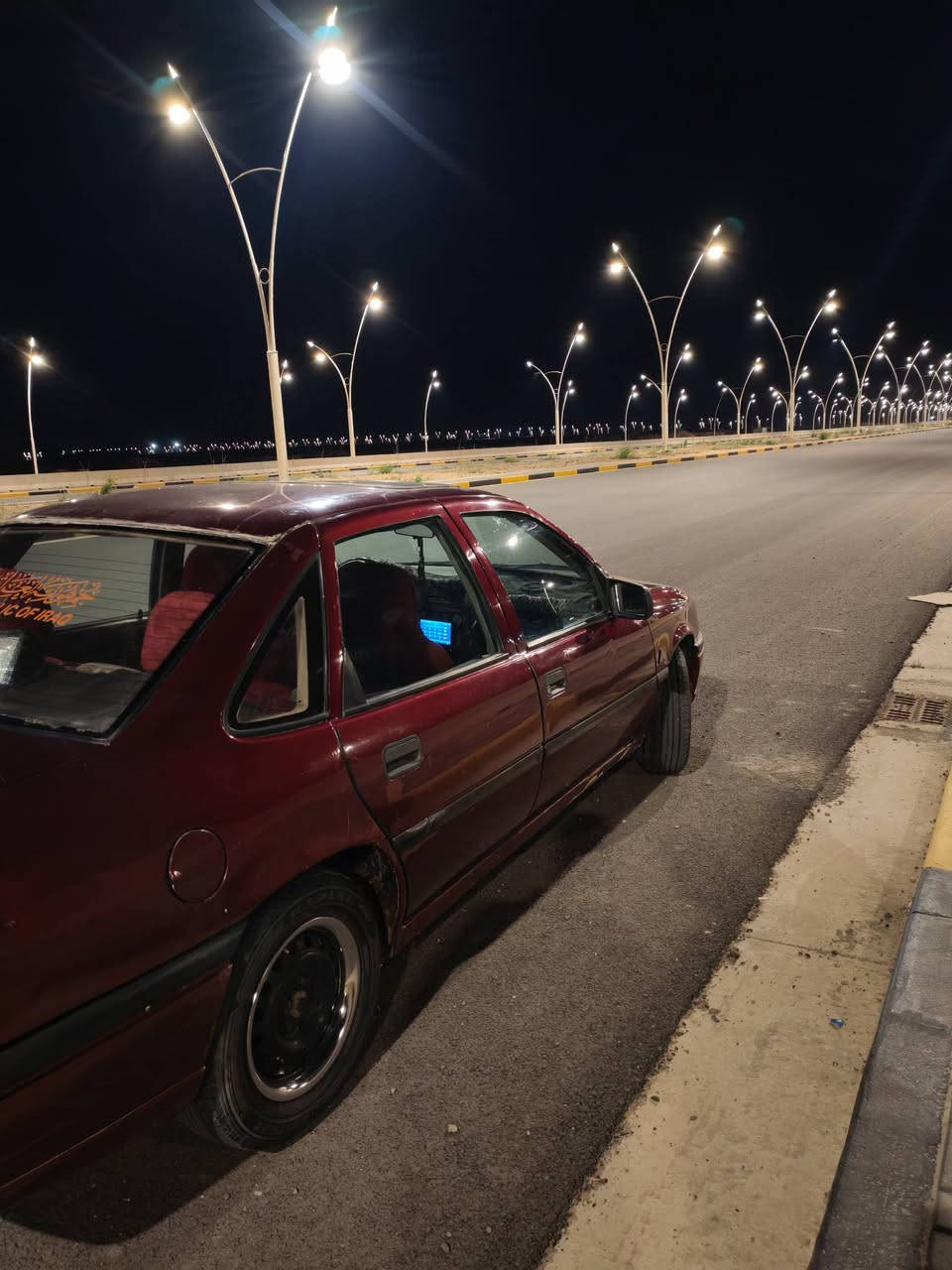 اوبل فكتره للبيع السياره كامله متكامل ما ناقصها برغي محرك 16 نشاط فول كهربائيات فول زنون فول رقم جديد صلاح الدين هزه جديده لل 2031 الاستفسار عل سعر عل رقم :***********
