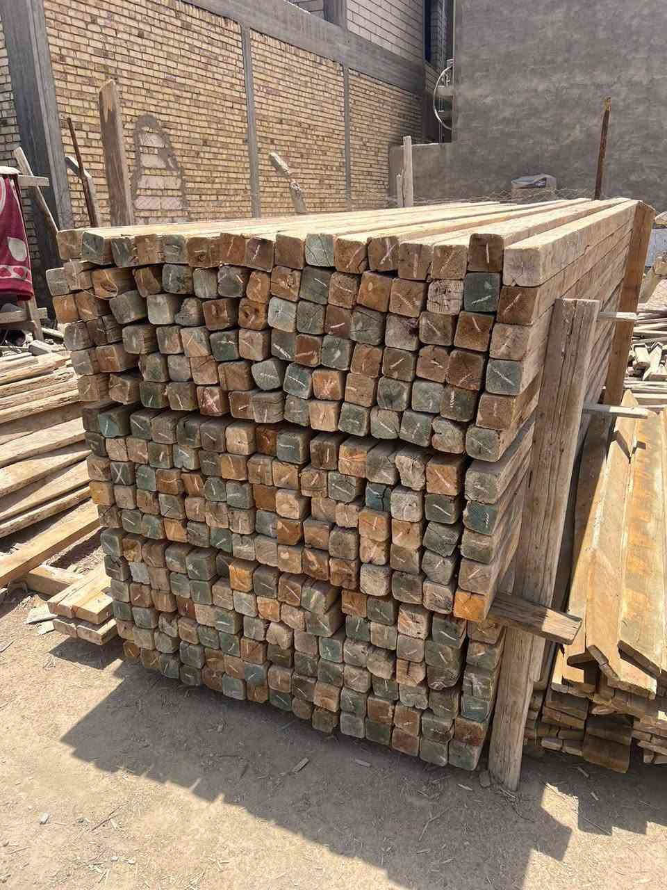 سير نظيف للبيع كما موضح بالصوره
طول 3  متر 
طول 4 متر 
طول مترين و سبعين  
للاستفسار الاتصال على الرقم *********** الحله
