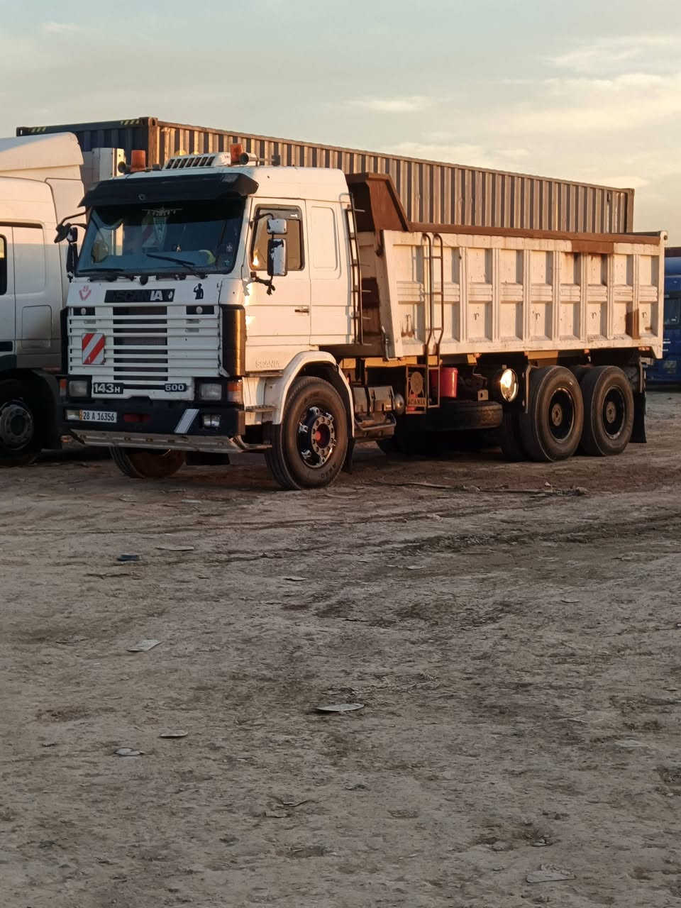 السلام عليكم اسكان للبيع ***********
