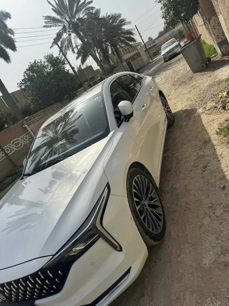 السلام عليكم سيارة B70 للبيع فول موصفات السعر 150 وبيهه مجال مكان السيارة بغداد اي استفسار هاذ ارقم ***********
