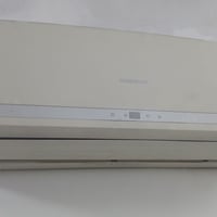 مكيف طن ونص • عادي • نضافة ١٠٠%