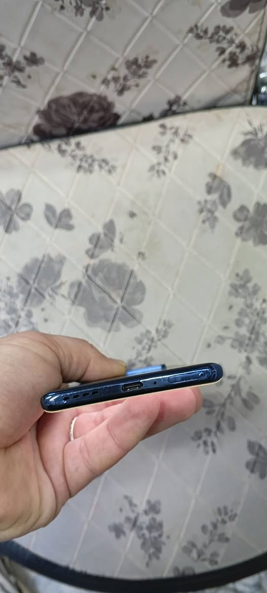 انفينكس نوت 40 برو ذاكره 256 رام 8 + 8 النظافه 100% سعر 220,000 رقم الموبايل *********** ملحقات كامله
