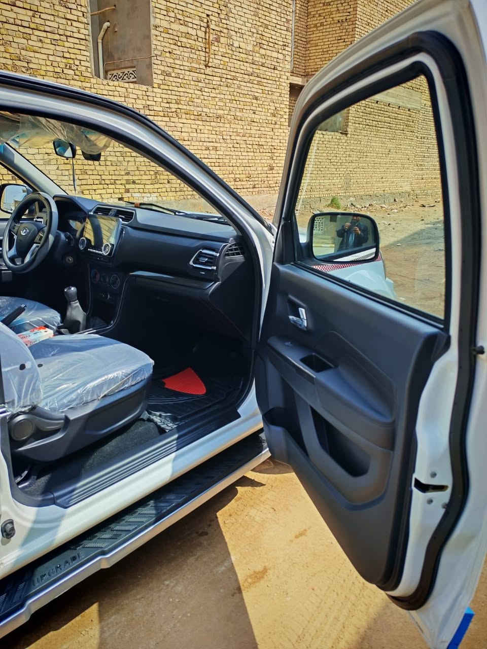 بيع مستعجل بسعر مناسب (بسبب ظرف) كريت وال بيكم موديل 2025زيرو ماشيه 800 قادسيه
علمن تأريخ شراء السياره 2026/2/21
من شركه داخل معارض الديوانيه
ولحد الان لم يتم تحويله السياره او وكاله فقط مكاتبه
العنوان /مركز الديوانيه
الاستفسار الاتصال على الأرقام الاتيه
***********
***********
