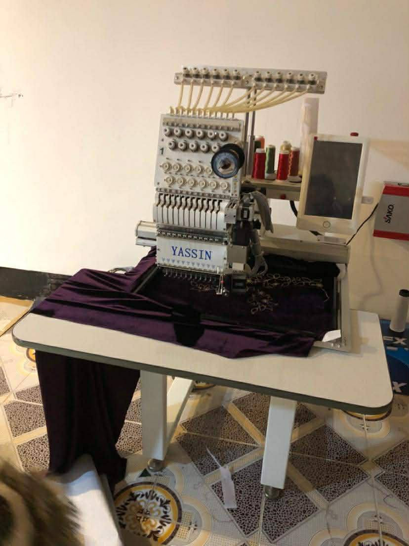 مەکینەی نەخش ،له گەل ئوتوەکەی   و کۆمپیتەر ٦٠٠٠هەزار نە خشى تاييه و ٢٠٠ به كره و پاتری و ئەن فیکتر
زۆرنوێویە  کەم ئیشی کردوە

سلێمانی


**إذا كنت صاحب هذا الإعلان وتريد حذفه لأي سبب، رجاءا أرسل رسالة إلى الدعم الفني**