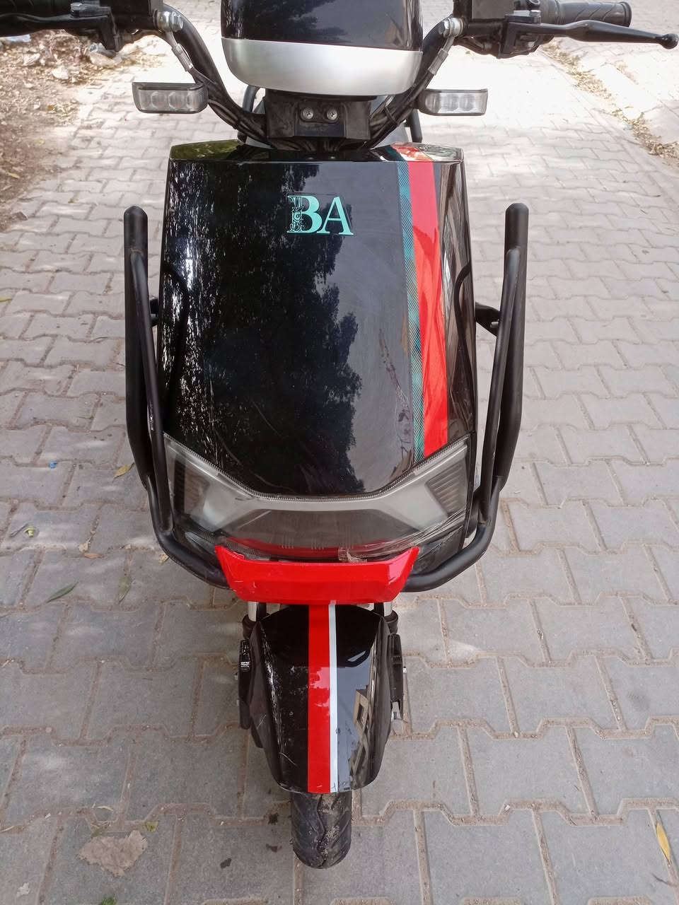 السلام عليكم للبيع دراجه شحن موديل 25 الدراجه ماشيه 1500 جديده الدراجه 6 بطاريات كبار مثبت سرعه كله كامله مكاني بغداد الكرخ العطيفيه السعر 550 قفله هذه رقمي للتواصل *********** فقط اتصال
