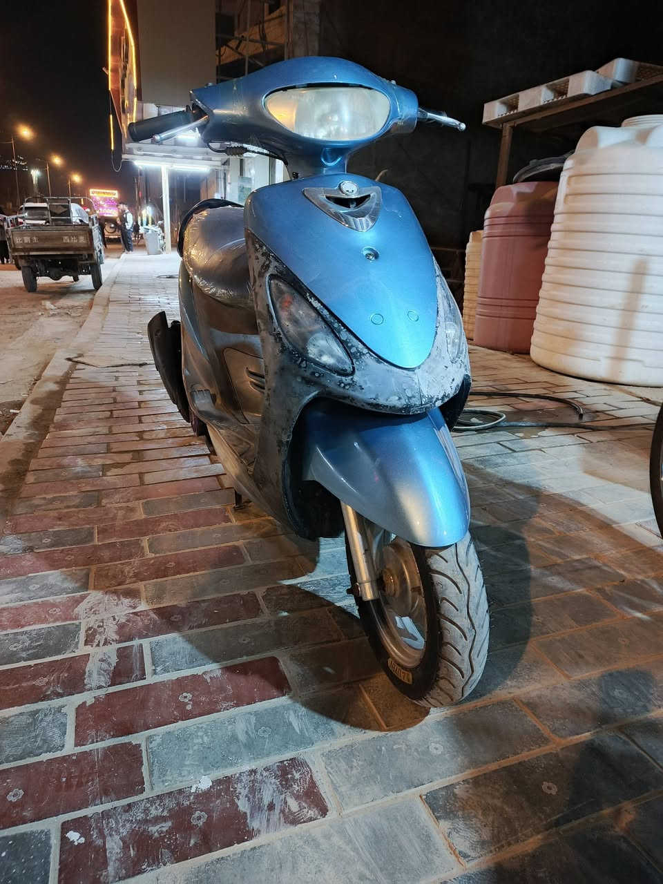 سلام عليكم دراجه ماكس منغولي مكينه برغي مامفتوح بيها كفاله كهربائيات شغاله سلف هندر كفرات جدد لوك خير من الله الدراجه معايزه شي كبل ملاح فوول شوفت عينك  للشارع سعره 500 وبيها مجال قليل مكاني بابل الحله شارع 60 ***********
