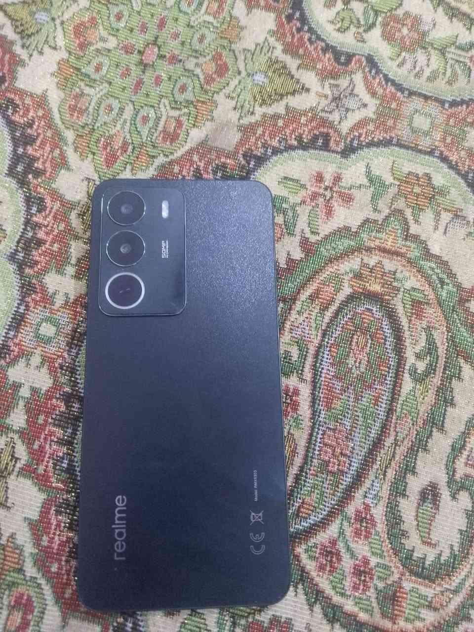 من رخصت الادمن موبايل للبيع ريلمي c71
ذاكره 256/رام 24
بطاريه 6000
شحن 45واط 
144هرتز 
ضد الماي مقاومه 64
ضد الكسر 
60فريم بل ببجي حقيقي 
سعر 225وبيه مجال بسيط قبل سبوع ماخذه كارتونته موجوده وشاحنته كامل الجهاز سبب البيع ريد اخذ ايفون التواصل ***********
