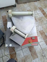 غراض مطعم • للبيع