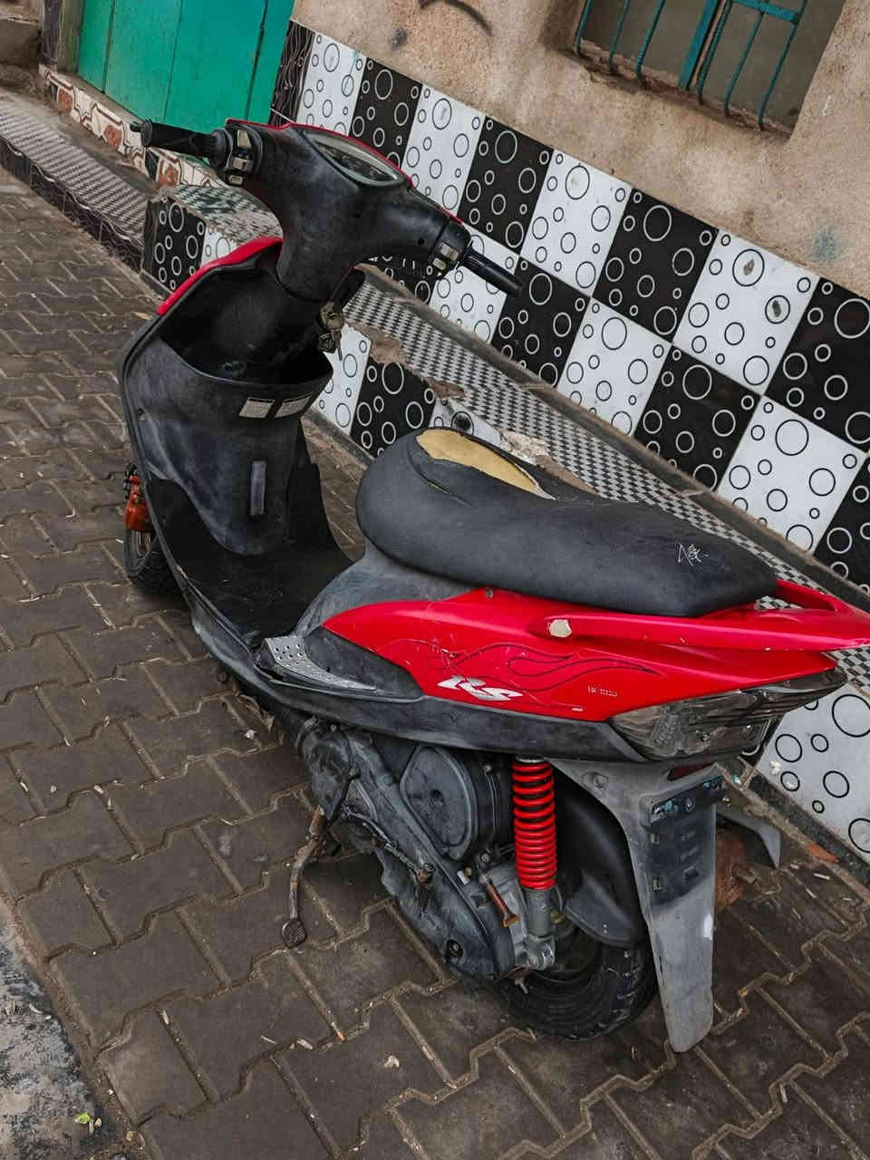 سلام عليكم ماكس عدلة للبيع شلعة معدل  مكينه ناعمه تخبل دراجه مختمه مكان بصرة سعر 950 وبيها مجال قليل متواجد خاص +هاذ رقمي***********
