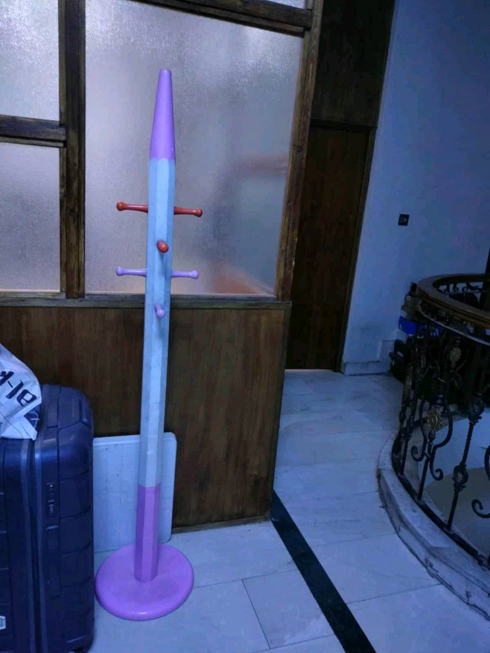 غرفه بناتي نضيفه جدا سعره 300 وبيهه مجال مكان بغداد لعطيفيه