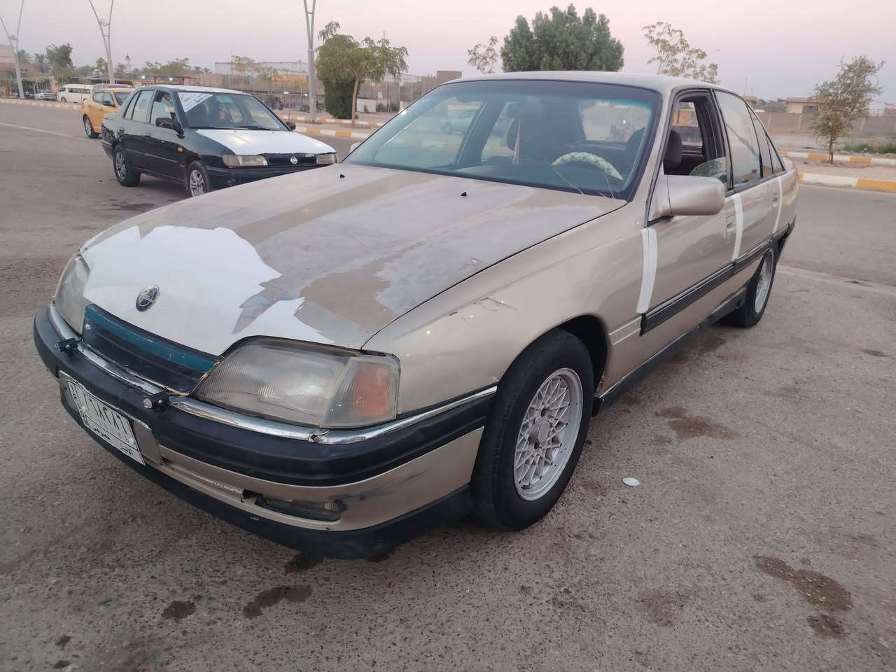 يا الله السلام عليكم اوبل بلاديه قطر صبغ ما بيها سياره متعوب عليها اوتوماتيك موديل 88 محدثه 93  خويس مكو ماله جنيه صدر تمام كير محرك جديد سنويه ٢٩ تحويل سعره قفل ٢٥ مكان هيت حي البكر رقم هاتف ***********
