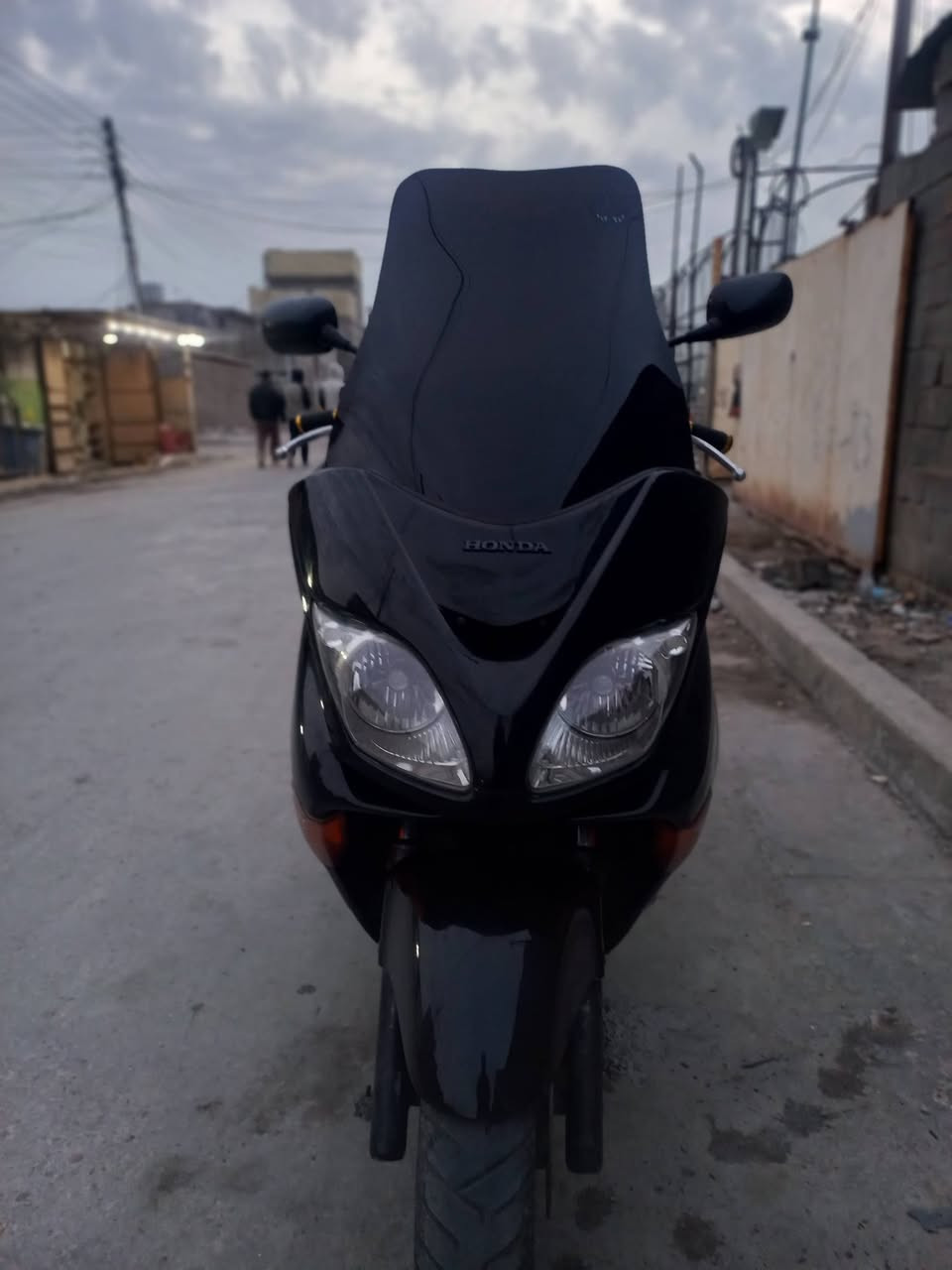 السلام عليكم دراجه فورزا 0,8 ٦كير ٣تحويلات 
مكينه كلجات جويتر خير من الله 
كهربائيات كيجات كله شغاله 
شلعه معدل فول تراي وين ميعجبك
 السعر مليون مكاني بغداد حي النصر 
***********
