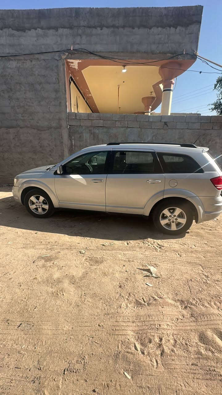 سلام عليكم دوج جوريني موديل 2010 وارد امريكي ضربه جاملغ فقط
رقم بغداد
تواصل ***********
***********
عنوان بصره قضاء سفوان
