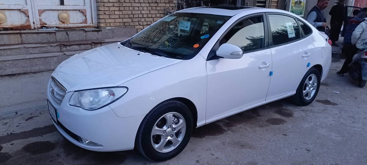 السلام عليكم النترا المقدس 2011 فول فتحه دكشن عالي جاهزه تدفئة تبريد كير مكينه رقم بصرة بسمي ١١٠ وبيها مجال مكان ناصرية مركز ***********
