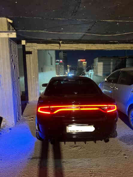 السلام عليكم للمرواس النترا ان  جارجر دايتونا اصل  5700 فول ماعدا الرادار الامامي والفتحة
موديل 2017
• قطعة وحدة صبغ
رادار جانبي نقطة عمياء
تدفئه تبريد كشنات
لايتات زينون
سماعات B
دمام خلفي
شاشة كبيرة / كامرة
فمارة سوده
شيفتات ستيرن
سوبر تراك باك + وضع سبورت عام
SRT دركة
ويل 20 نجمة
خزن ميموري
مري قلاب
ستيرن كهرباء
تدفئه ستيرن
ولف حماوه 82 اصلي 120 ماخذة حماوة بعز صيف 85 هدرز السيارة صاعدة ستيج تو برمجة الياس فول عده الهوائيات
ماشية 97 الف حادثها بجم
***********
0785 111 7005
