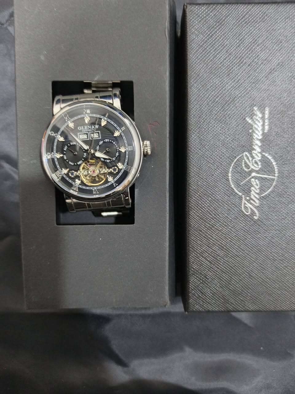 كلمن وسعره مكتوب عليه ***********
