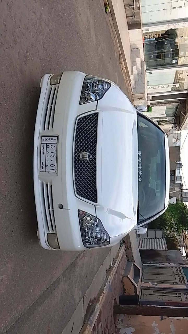شاهینە بڕاوە بڕاوە ...... ٢٠٠٥بچوک بە بچوک ناوڕەش سەیارەکە هەتا بڵێی جوانە لە ڕوبەڕو جوانترە سەیارەکە سپۆرتە کۆدی هەیە ٤٦گەڵاو مەجالێکی برایانە ئەگەر مشتەرینیت سەرمان مەیەشێنە ...ژ..م..***********
