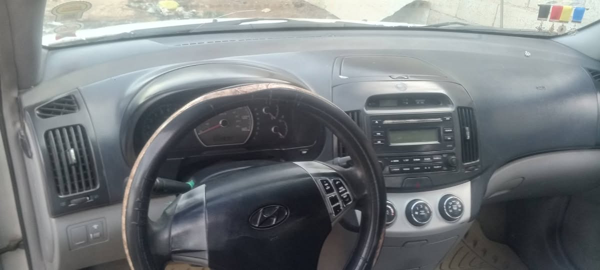 السلام عليكم سياره للبيع السعر 90 وبها مجال‏‪0780 557 6272‬‏
