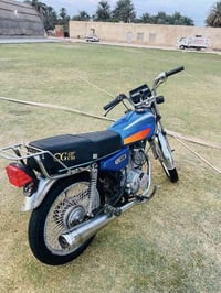 إسلام عليك دراجه للبيع 21كلك جهازه كل نقص مابيه محركه نضيف بي شلعه تخب...