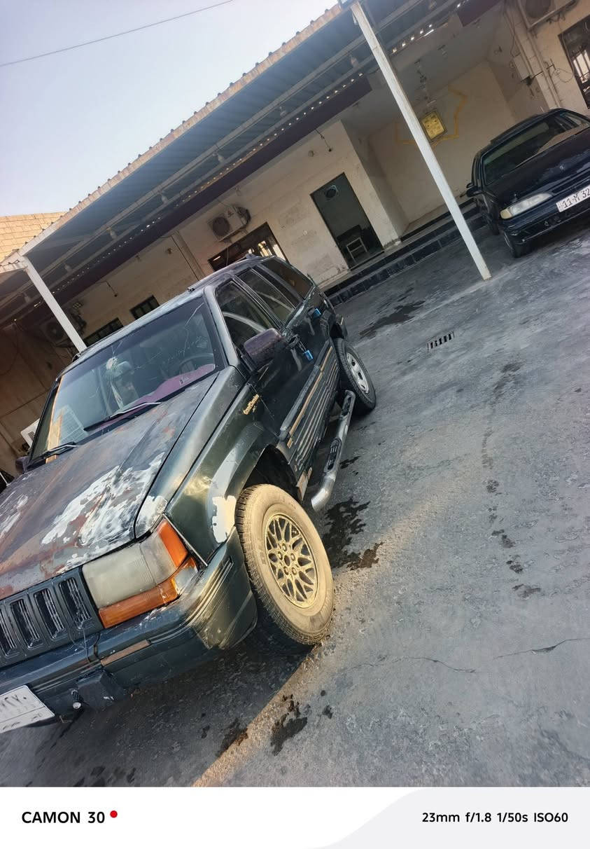 جيب موديل 93 محرك وكير بطه  2ونص المرغوب تخم تاير سنويه ال28 
سعر 25ورقه وبيه مجال قليل
المكان الانبار الكرمه


**إذا كنت صاحب هذا الإعلان وتريد حذفه لأي سبب، رجاءا أرسل رسالة إلى الدعم الفني**